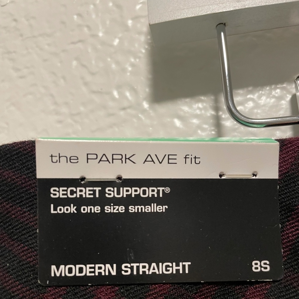 The park Avenue fit secret support pants NWT 8S